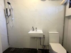 Blk 230H Tampines Street 21 (Tampines), HDB Executive #587650101